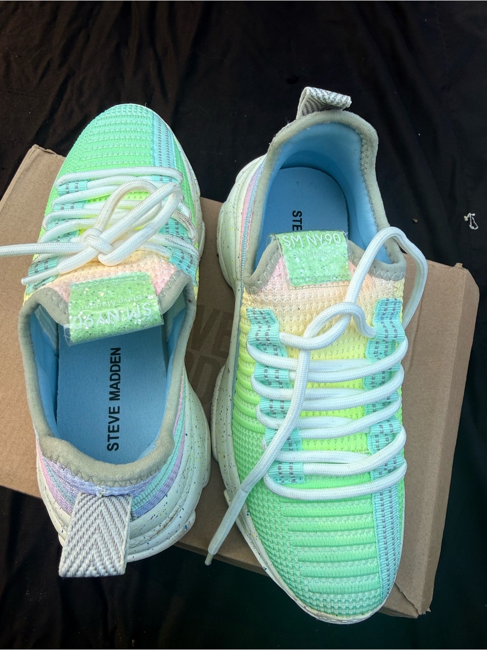 Steve Madden Kids Pastel Green Multicolor Sneakers - Picture 2 of 3